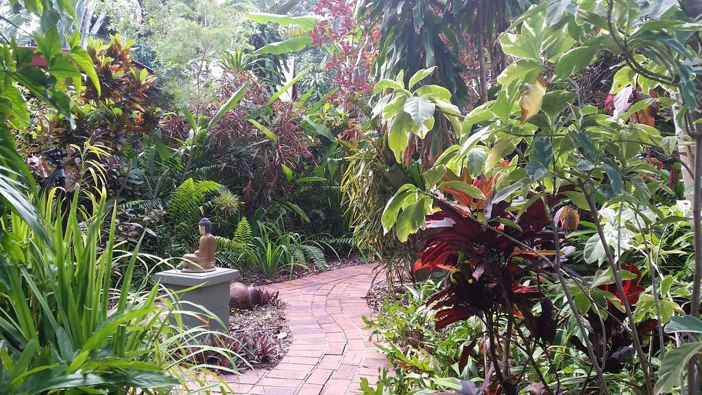 Shambhala Retreat Magnetic Island Cottages Nelly Bay Экстерьер фото