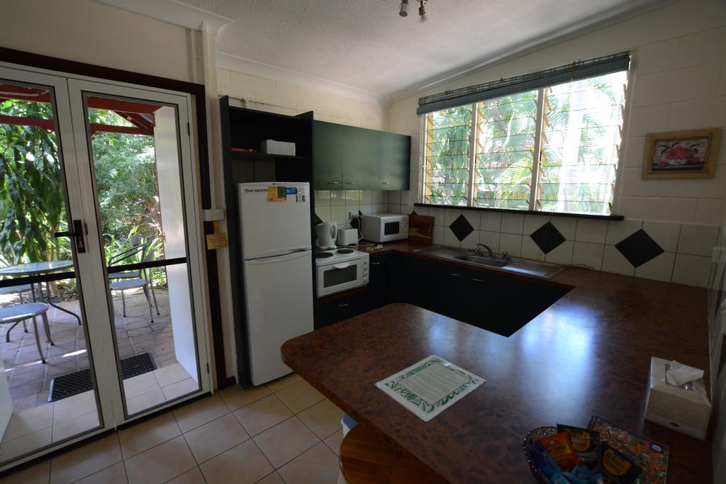 Shambhala Retreat Magnetic Island Cottages Nelly Bay Экстерьер фото