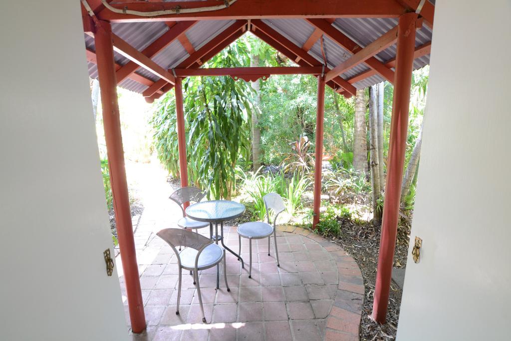Shambhala Retreat Magnetic Island Cottages Nelly Bay Экстерьер фото