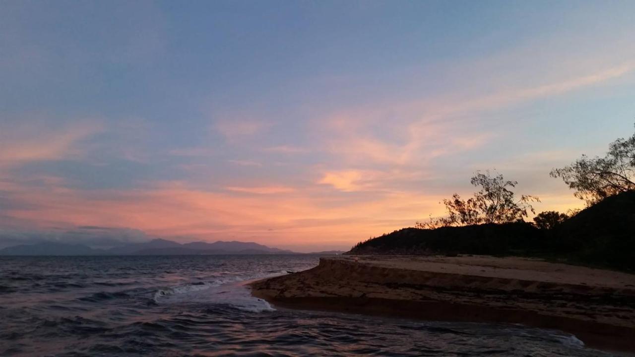 Shambhala Retreat Magnetic Island Cottages Nelly Bay Экстерьер фото